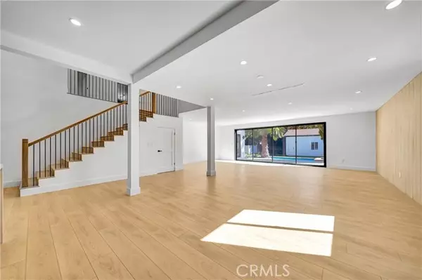 Studio City, CA 91604,4390 Irvine ave