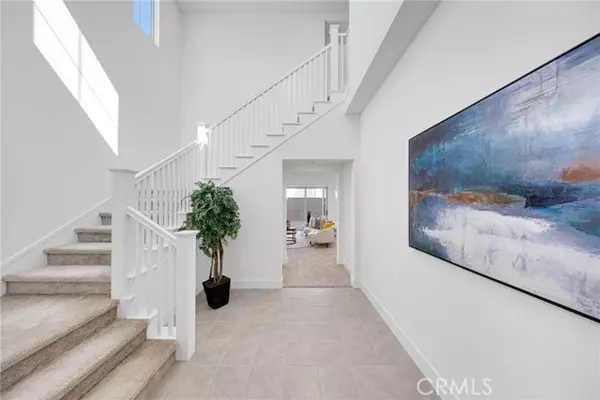 Irvine, CA 92618,107 Eversedge