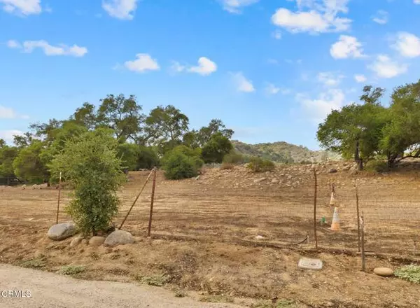 Ojai, CA 93023,0 2 Burnham RD