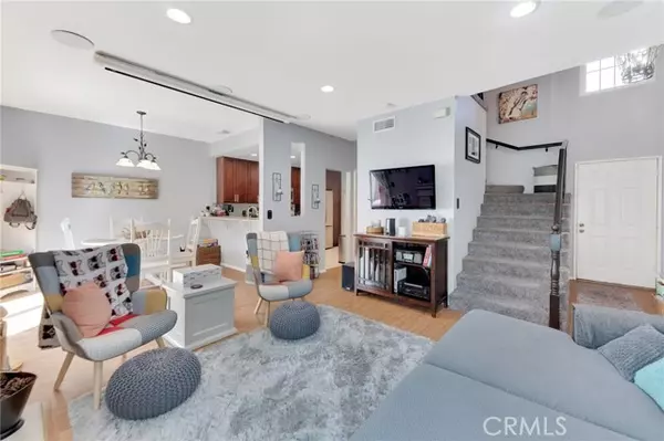 Saugus, CA 91350,28123 Bobwhite CIR 104