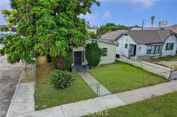 Los Angeles, CA 90003,158 E 85th St