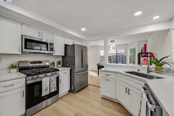 Fremont, CA 94555,3691 Thrush Ter.