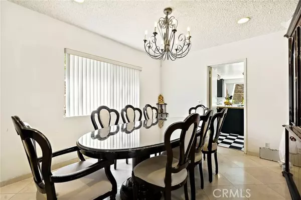 Glendale, CA 91208,1438 Hillside DR