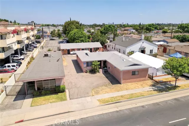 South Gate, CA 90280,10016 California