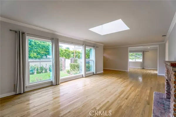 Valley Village, CA 91607,4640 Seratt PL