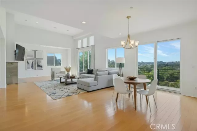 5678 Como CIR, Woodland Hills, CA 91367