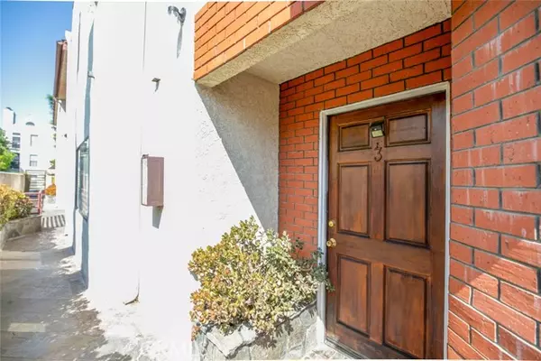 Glendale, CA 91206,604 N Kenwood 3