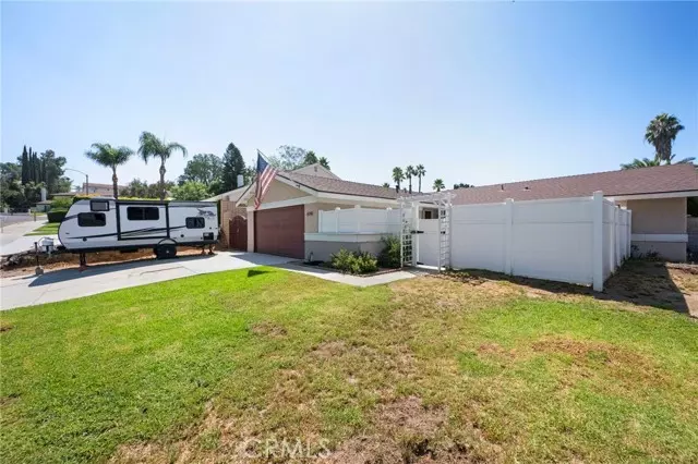 6141 Bluffwood DR, Riverside, CA 92506