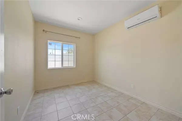 Arleta, CA 91331,9796 Stanwin AVE