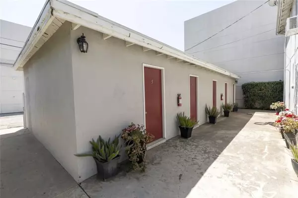 Alhambra, CA 91801,22 N Electric AVE B