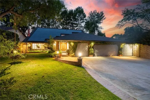 25261 Avenida Rondel, Valencia, CA 91355