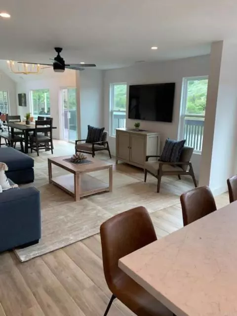 San Marcos, CA 92078,1642 Via La PLZ