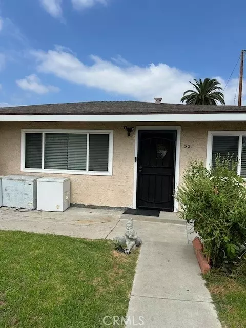 Fullerton, CA 92832,521 E Patterson WAY