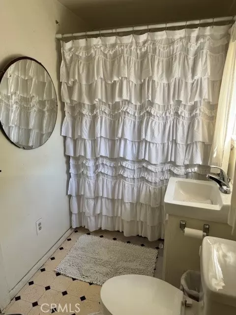 Paso Robles, CA 93446,818 Olive ST