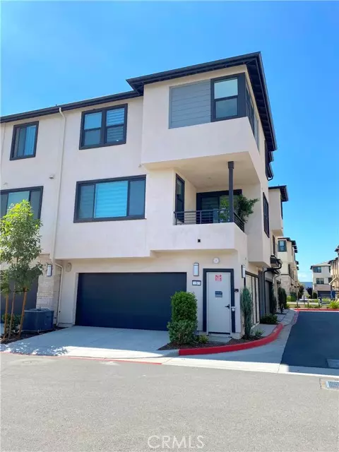2943 West Lincoln AVE, Anaheim, CA 92801