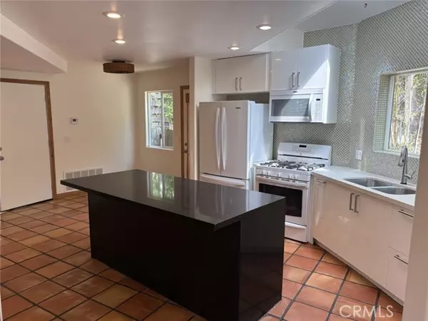 Encinitas, CA 92024,1707 Hygeia AVE