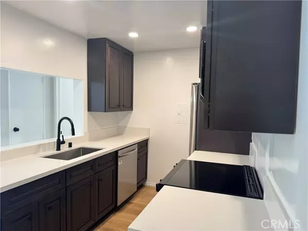 5460 White Oak AVE C109, Encino, CA 91316