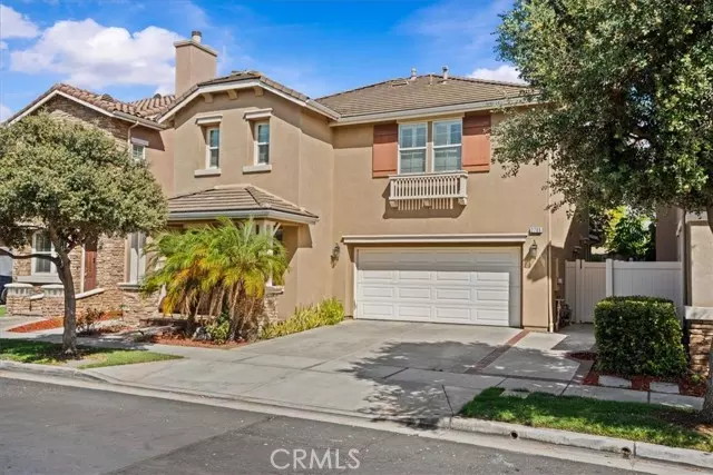 2709 W Madison Cir, Anaheim, CA 92801