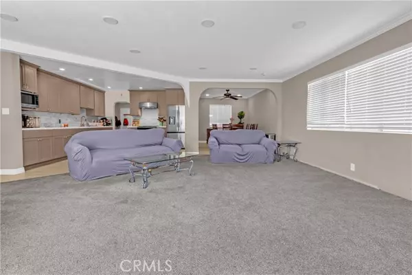 Bellflower, CA 90706,9564 Rosecrans AVE