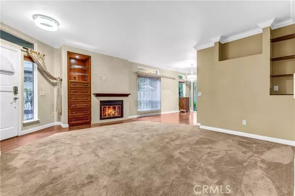 Valencia, CA 91355,26117 McBean PKWY 7