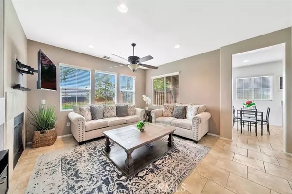 Lake Elsinore, CA 92532,15427 Park Point 102