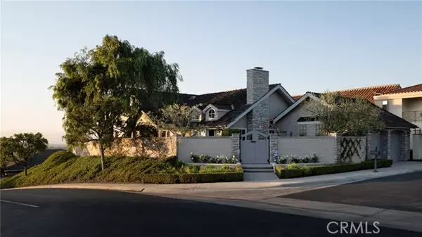 Newport Beach, CA 92660,2001 Yacht Resolute