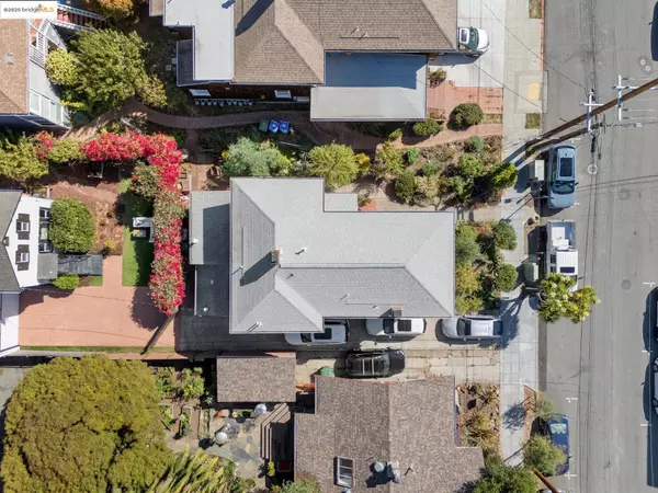 Berkeley, CA 94705,2417 Webster ST