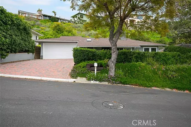 Laguna Beach, CA 92651,967 Oriole DR