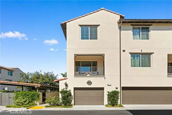 Irvine, CA 92618,104 Coastal Garden