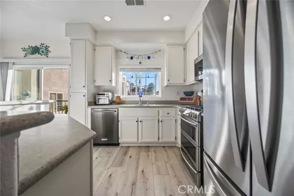 Oceanside, CA 92054,701 N Cleveland ST