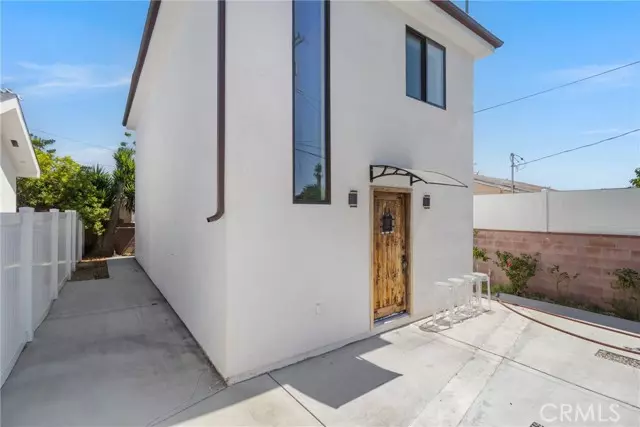 North Hollywood, CA 91605,7754 Ben AVE