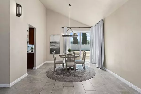 Escondido, CA 92026,1401 Corte Rapallo