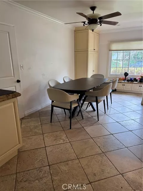 Woodland Hills, CA 91367,5341 Dubois AVE