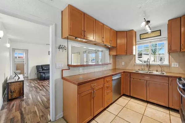 Santee, CA 92071,9434 Pike RD