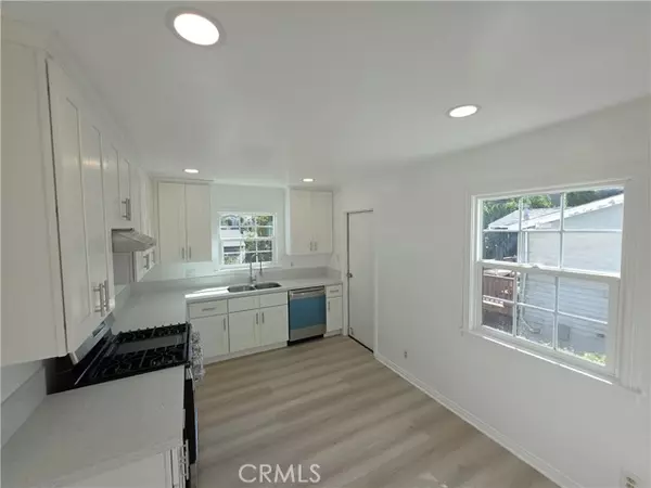 Whittier, CA 90602,13664 earlham