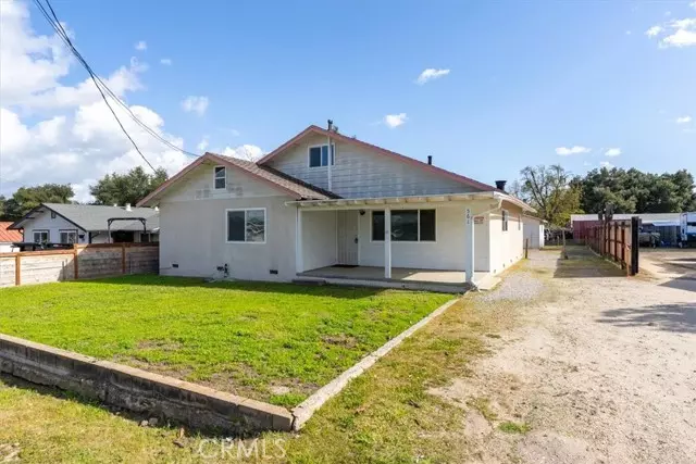 561 Las Tablas RD, Templeton, CA 93465
