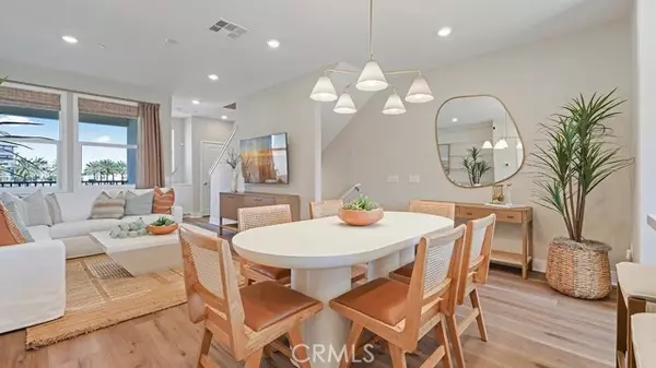 Anaheim, CA 92805,1864 S Union ST 16