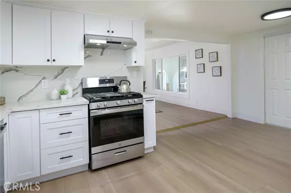 Yorba Linda, CA 92886,4942 GEM LN