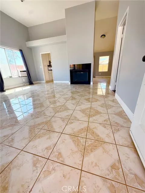 Victorville, CA 92394,17074 Grand Mammoth PL