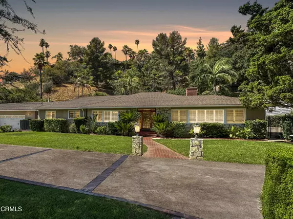 1535 Glenmont DR, Glendale, CA 91207