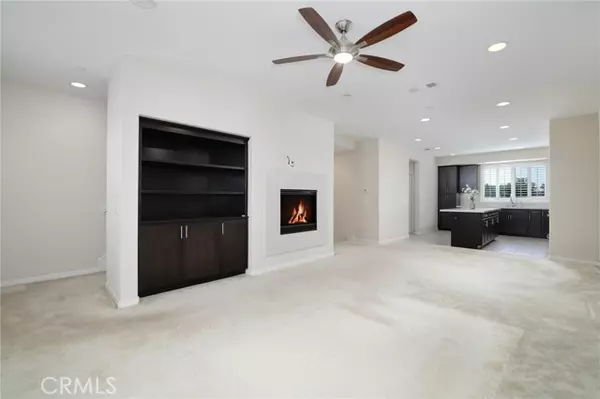 Azusa, CA 91702,717 S Azusa AVE C