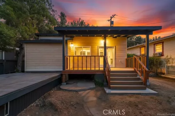 2834 Delevan, Los Angeles, CA 90065