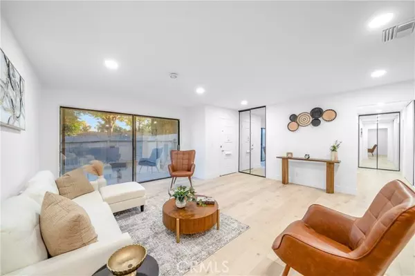 Aliso Viejo, CA 92656,23521 Los Adornos