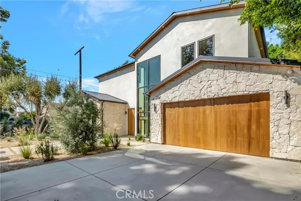 Valley Village, CA 91607,5149 Beeman AVE