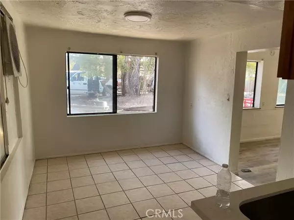 Devore, CA 92407,19216 Kendell