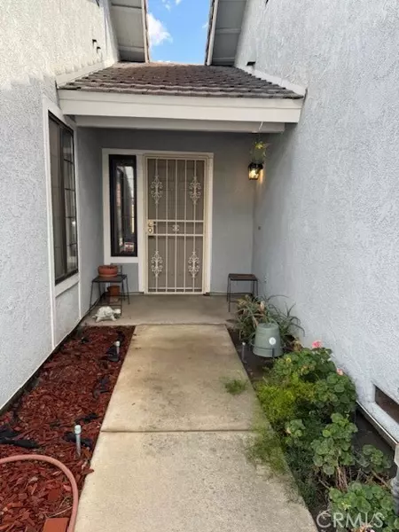 1345 Trenton CIR, San Jacinto, CA 92583