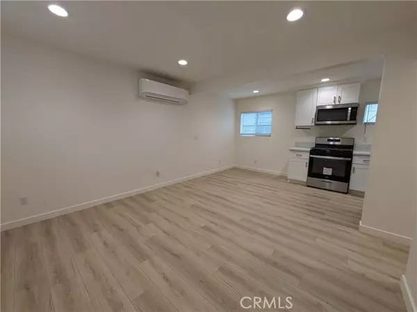 Ontario, CA 91761,200 Phillips St 202