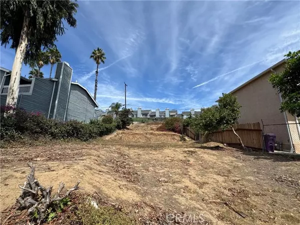 201 E Pepper DR, Long Beach, CA 90807