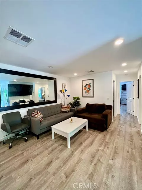 Calabasas, CA 91302,23777 Mulholland Hwy Spc 138