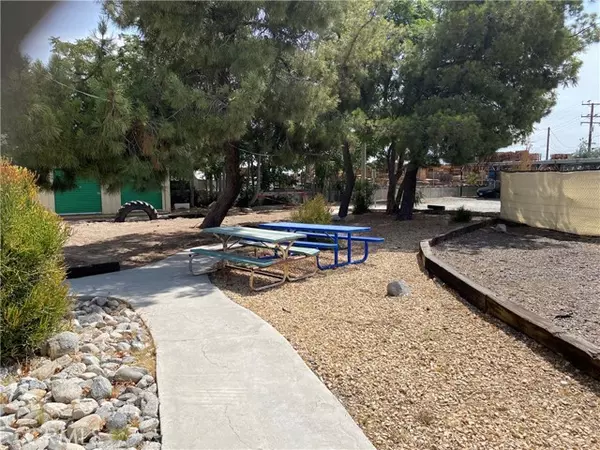 Devore, CA 92407,19216 Kendell